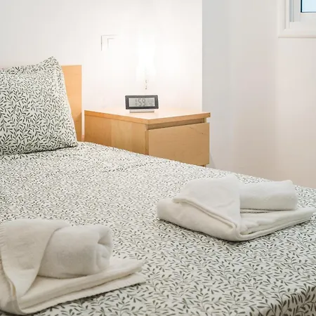 Home2book Elegant Urban La Naval *