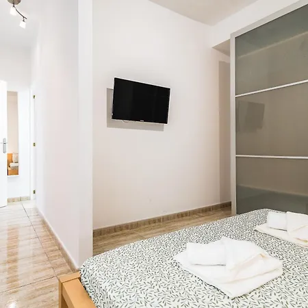 Home2book Elegant Urban La Naval *