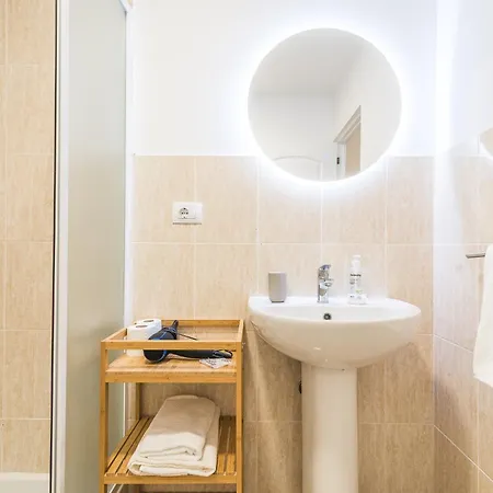 Home2book Elegant Urban La Naval Apartment *